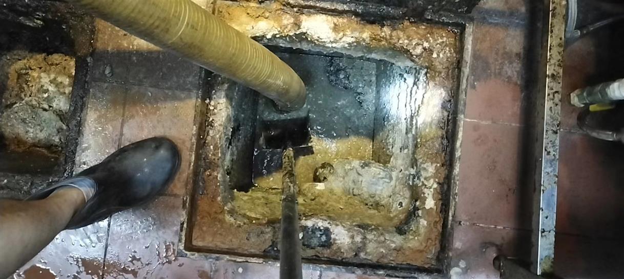 坡心镇化油池清理-污水池清掏